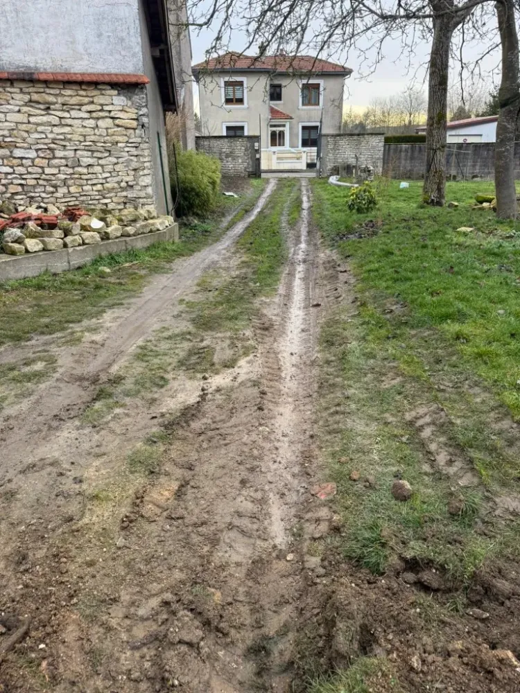 Terrassement allée de jardin